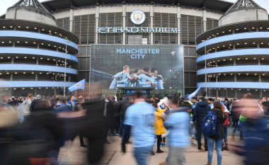 Manchester City u kthen tifozëve paratë e biletave për ndeshjet që nuk mund t’i shikojnë në stadium