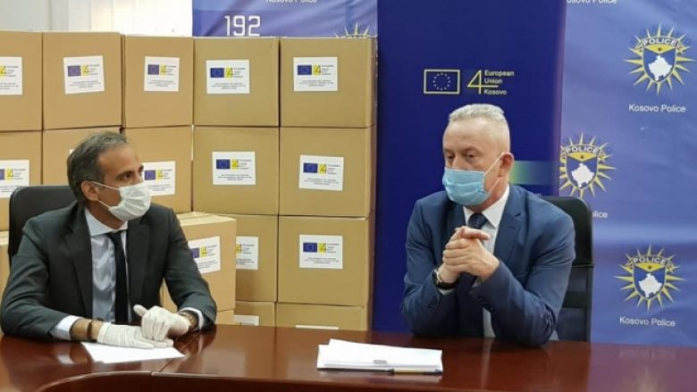 BE dhuron 8 mijë maska për Policinë e Kosovës