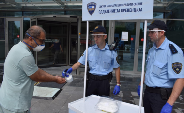 Shkup, policia me fushatë për zbatimin e masave për mbrojtje nga coronavirusi