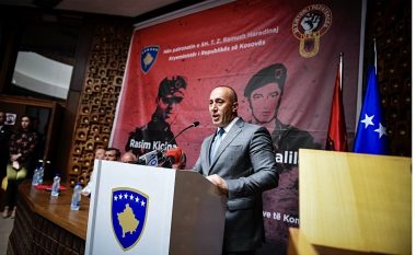 Haradinaj përkujton heronjtë Kiçina e Halilaj: Dy luftëtarë që nuk kursyen asgjë për Atdheun e tyre