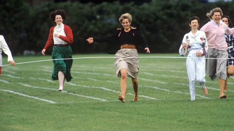E lindur për të qenë rebele: Princesha Diana thyente rregullat e mbretërisë duke marrë pjesë në garë vrapimi
