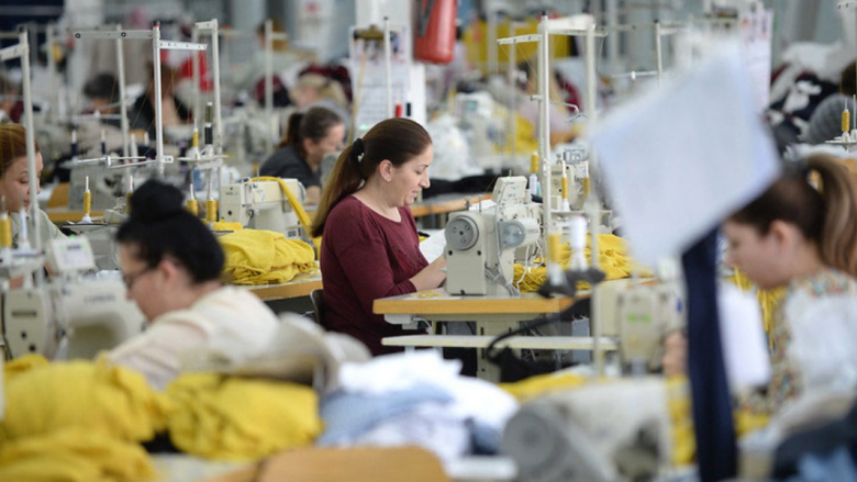 Maqedoni, pritet ulje e numrit të të punësuarve në industrinë e prodhimit