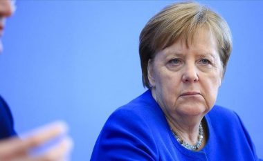 Merkel: Faza e parë e pandemisë është mbrapa nesh