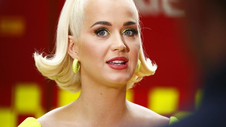 Katy Perry flet hapur për problemet me shëndetin mendor mes krizës së coronavirusit