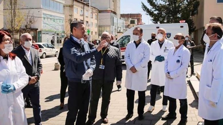 Veseli: Me lejimin e mjekëve të Serbisë në Kosovë, u fyen mjekët dhe infermierët tanë