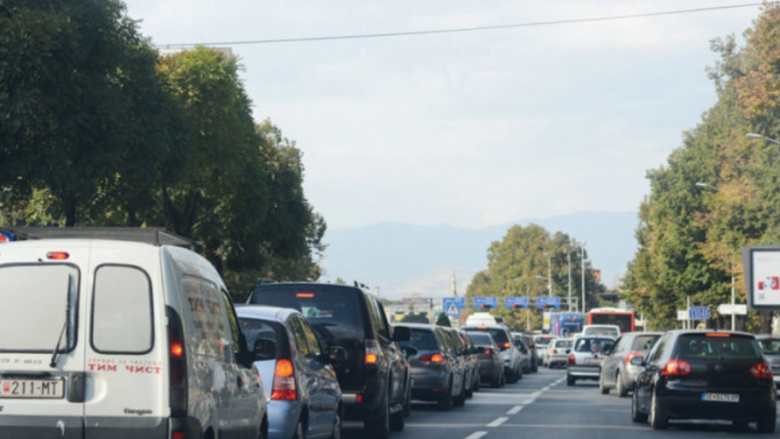 Maqedoni: Goditet edhe tregu i veturave të vjetra, ulet shitblerja