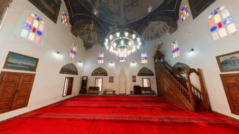 Udhëtime virtuale në tri xhami – monumente të trashëgimisë kulturore në Shqipëri