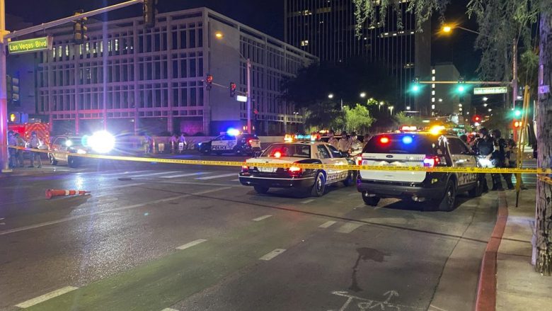 Gjatë protestave të dhunshme në Las Vegas, plagoset një polic