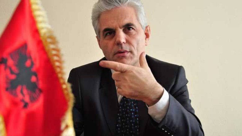 Ish-ambasadori i Shqipërisë i reagon Mustafës, e quan patericë të Thaçit