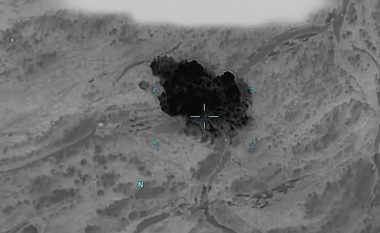 Nëntë xhihadistë u hodhën në erë nga sulmet ajrore në Irak – sulmi shkatërroi katër kampe të ISIS