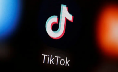 India bllokon TikTok-un dhe dhjetëra aplikacione të tjera kineze, qeveria indiane thotë se përbëjnë kërcënim për sigurinë