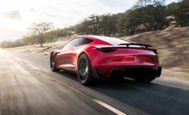 Video tregon se si Tesla Roadster do të mund të arrinte shpejtësinë në 100 km/h për vetëm 1.1 sekondë