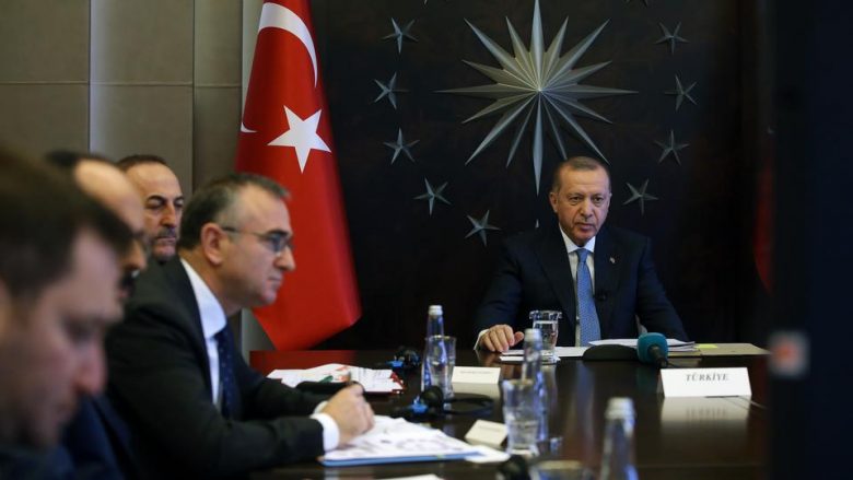 Erdogan thotë se Turqia me sukses po e prodhon ilaçin për trajtimin e COVID-19