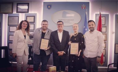 Fatmir Spahiu dhe Adriana Matoshi zgjidhen “Personalitete të vitit” nga kryetari i Komunës së Gjilanit, Lutfi Haziri