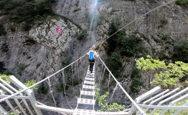 Via Ferrata, Zip Line dhe ura Tibetiane – përjetojeni adrenalinën më të madhe në Pejë!