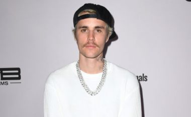 Justin Bieber akuzohet për sulm seksual ndaj dy femrave