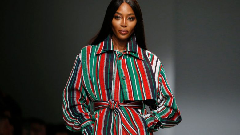 Naomi Campbell thotë se nuk është bërë figurë e revistave të modës për shkak të diskriminit racor