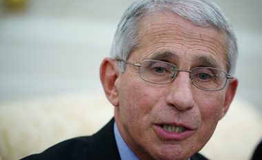 Fauci: Vaksina kundër COVID-19 mund të jetë e gatshme në fund të këtij viti