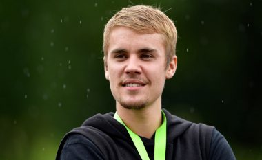 Justin Bieber shihet për herë të parë në Los Angeles, pas akuzave për sulm seksual