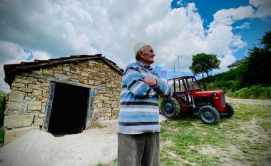 Rrëfimi i 87-vjeçarit që ende punon në mullirin me ujë në Kuqicë të Skenderajt