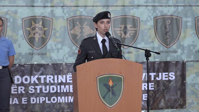 Rrëfimi i kadetes së parë nga Shqipëria që diplomoi në FSK dhe mori çmimin e kadetes më të dalluar