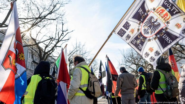 Gjermania ndalon grupin neonazist ‘Nordadler’