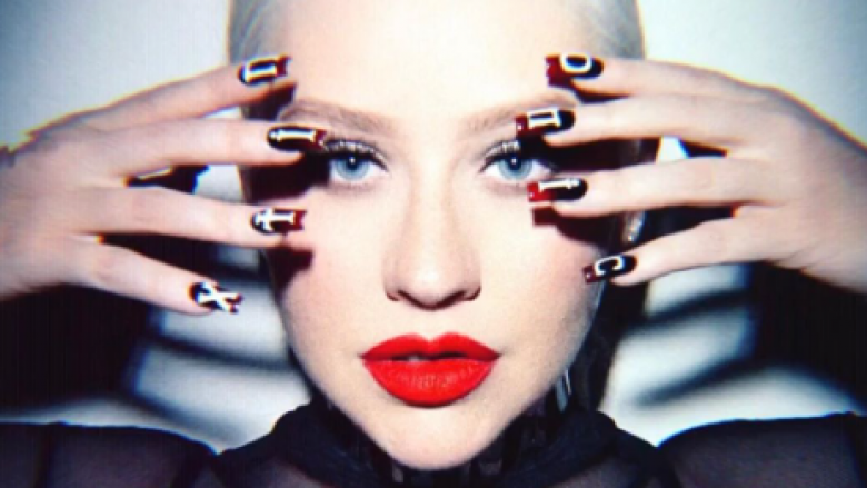 Manikyri i fundit nga Christina Aguilera i kushtohet dhjetëvjetorit të albumit të saj Bionic