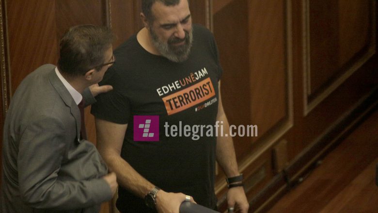Ish-deputeti Fisnik Ismaili lirohet nga akuza për posedim të gazit lotsjellës