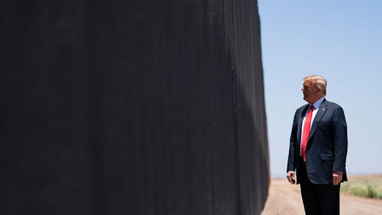 Trump në Arizona: Muri im kufitar ndaloi edhe coronavirusin