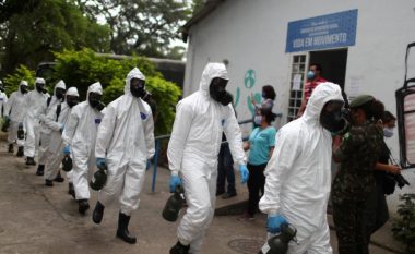 Brazili thyen rekord përsëri, për 24 orë rreth 55 mijë raste të reja me coronavirus