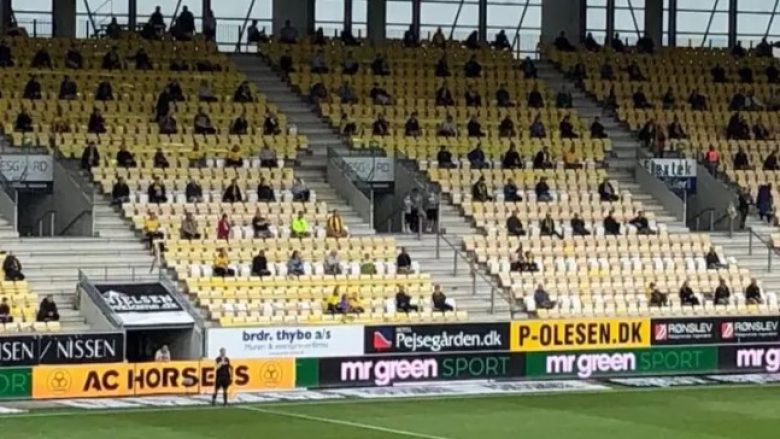 Danimarka lejon rikthimin e tifozëve në stadium, por duhet ta mbajnë distancën sociale