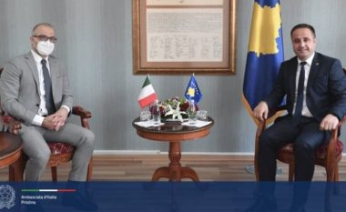 Italia konfirmon mbështetjen për heqjen e vizave për kosovarët