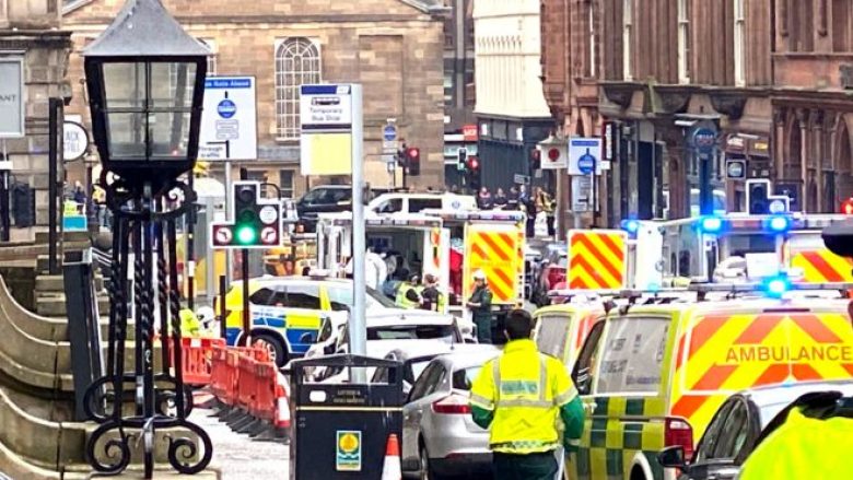 Sulm me thikë në qendër të Glasgow, raportohet për tre të vdekur