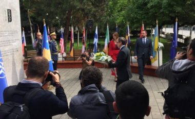 Hoti: Hyrja e trupave të NATO-s në Kosovë, kujtesa jonë kombëtare që duhet ta mbajmë gjithmonë