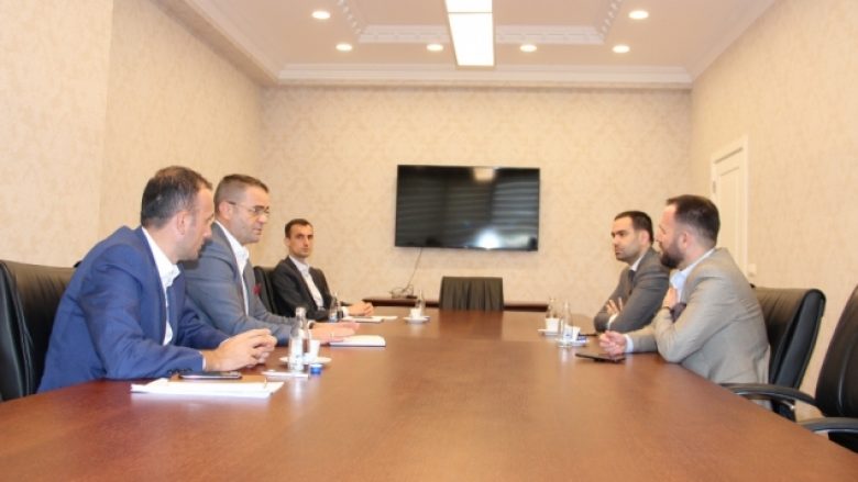 Guvernatori Mehmeti dhe odat ekonomike diskutojnë masat për mbështetjen e rimëkëmbjes së ekonomisë