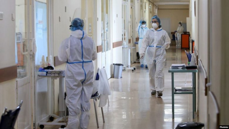 Flet infermierja kosovare, pesë javë e infektuar me coronavirus