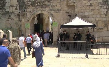 Në xhaminë al-Aqsa në Jerusalem falet xhumaja e parë pas pandemisë