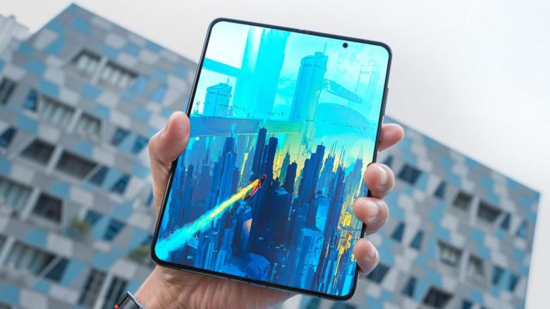 Rrjedhin fotot e Samsung Galaxy Fold 2, një telefon i mençur me një ekran të shkëlqyeshëm