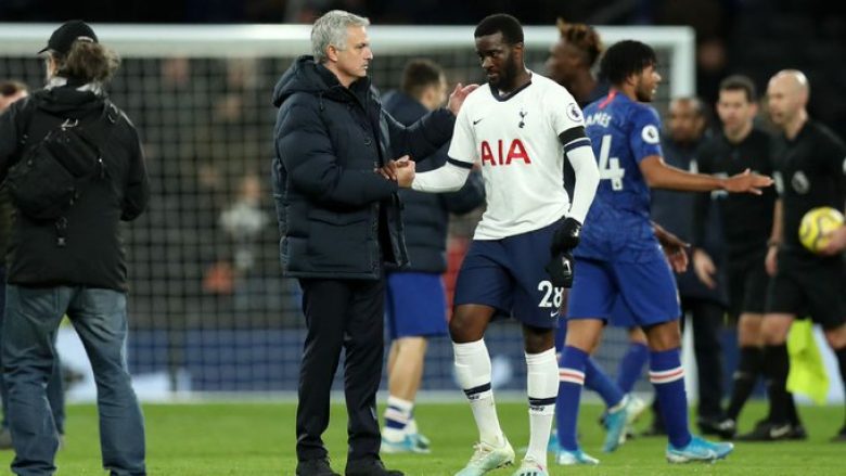 Tensione te Tottenhami, Ndombele ia bënë të qartë Mourinhos se nuk dëshiron të luajë për të
