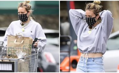 Hilary Duff fotografohet me maskë duke bërë blerje në një market në Los Angeles