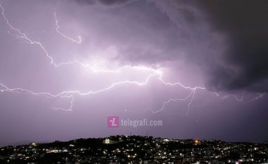 Pamje nga stuhitë e mbrëmshme në Gjilan dhe Podujevë