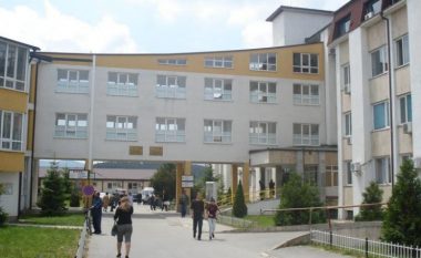 Personeli mjekësor i Spitalit të Gjakovës del negativ në testin për COVID-19