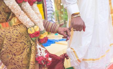Dhëndri indian ndërron jetë nga coronavirusi dy ditë pas martesës, infektohen 95 dasmorë
