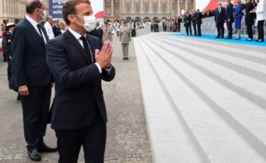 Macron: Maska e detyrueshme në vendet e mbyllura publike