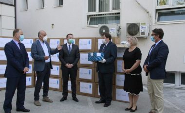 IKSHPK pranon 41 mijë komplete testimi, donacion nga Luksemburgu dhe Austria