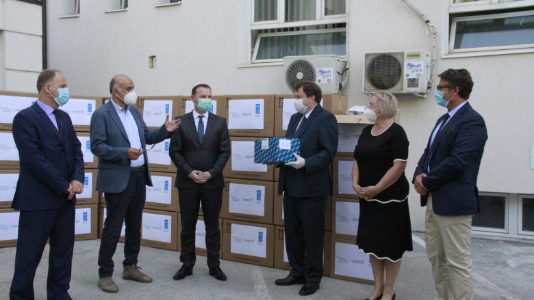 IKSHPK pranon 41 mijë komplete testimi, donacion nga Luksemburgu dhe Austria