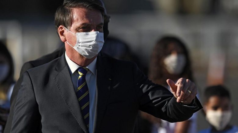 E quajti “grip të lehtë” dhe u mundua të minimizoj rrezikun e COVID-19, presidenti brazilian ka simptoma të coronavirusit
