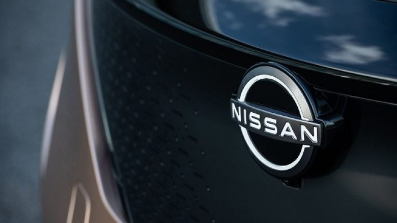 Nissan me logo te re, duket më moderne