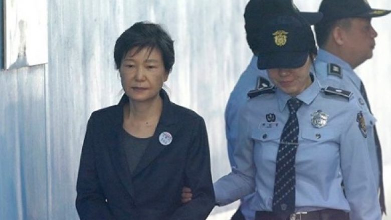 Gjykata dënon ish-presidenten koreano-jugore me 20-vjet burg