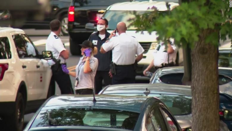 Një i vdekur dhe tetë të plagosur pas një sulmi të armatosur në Washington DC